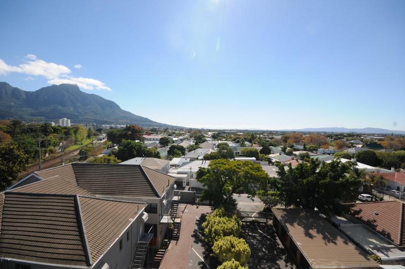 3 Bedroom Property for Sale in Kenilworth Western Cape
